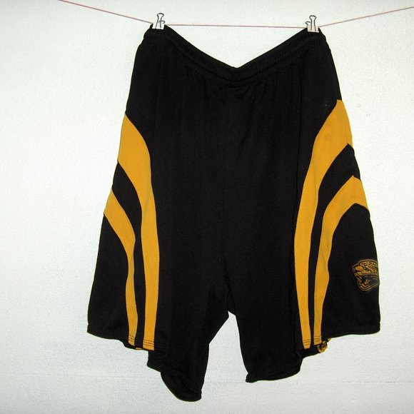 Bakka Sports Shorts Size L, Measure 32-38"W, - Picture 1 of 6
